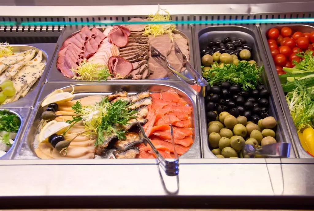 hotel cosmos club moscow_shabavizparvaz_03.jpg